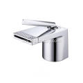 Air Terjun Basin Faucets Chrome Brass and Acrylic